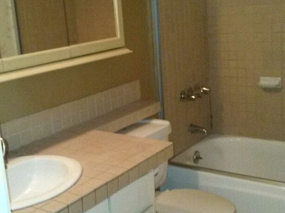 4th image of 5711 Yolanda Ave