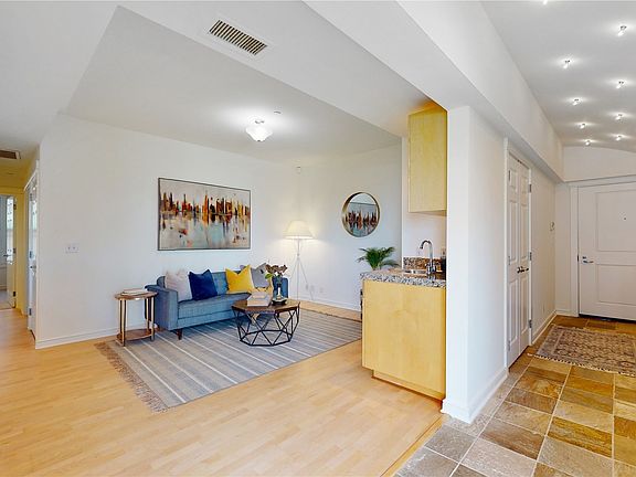 2nd image of 907 Warren Avenue N #303
