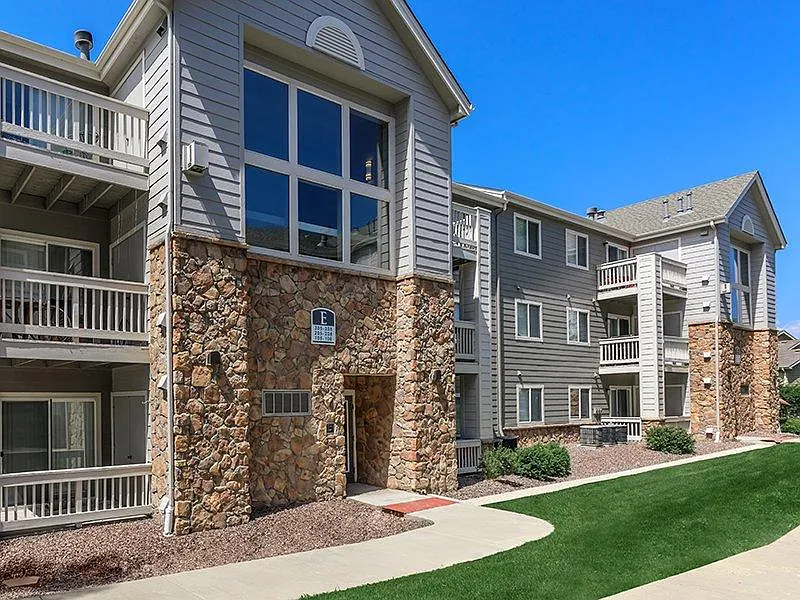 Echo Ridge at North Hills — Photo 3
