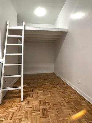 Rented by REAL New York | media 7