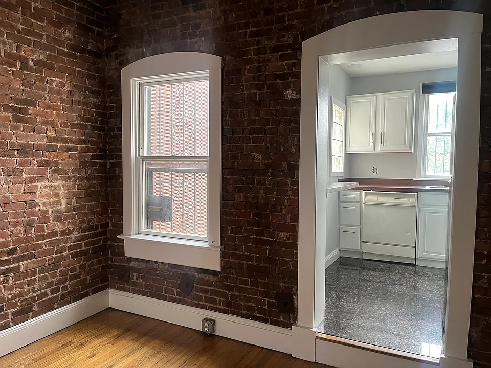 Entrance to kitchen
