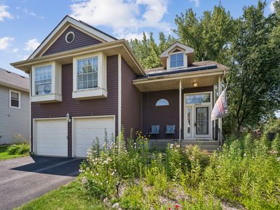 1895 Eastman Ln, Hanover Park, IL, 60133