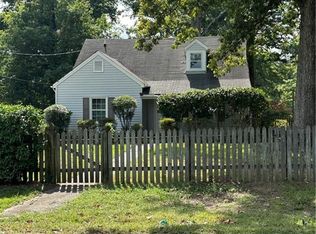 1258 Brookwood Dr, Winston Salem, NC 27106
