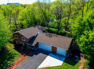 30 Osborne Way NE, Fridley, MN 55432