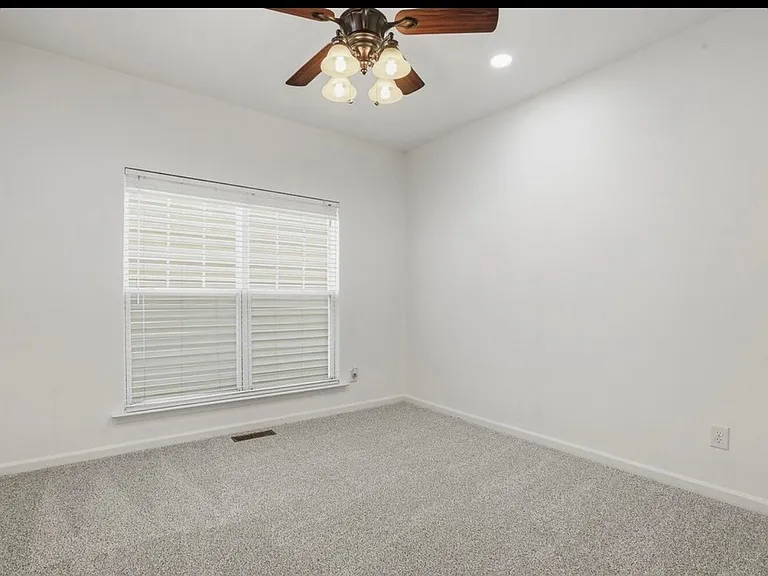 3040 Kilarney Ridge Loop — Photo 32