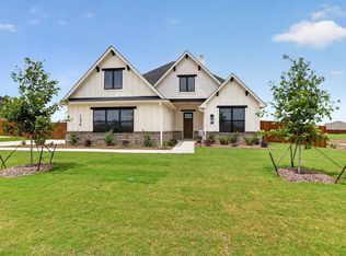 136 Chapowits Dr, Godley, TX 76044