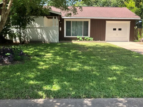 7414 Marinette Dr, Houston, TX 77074