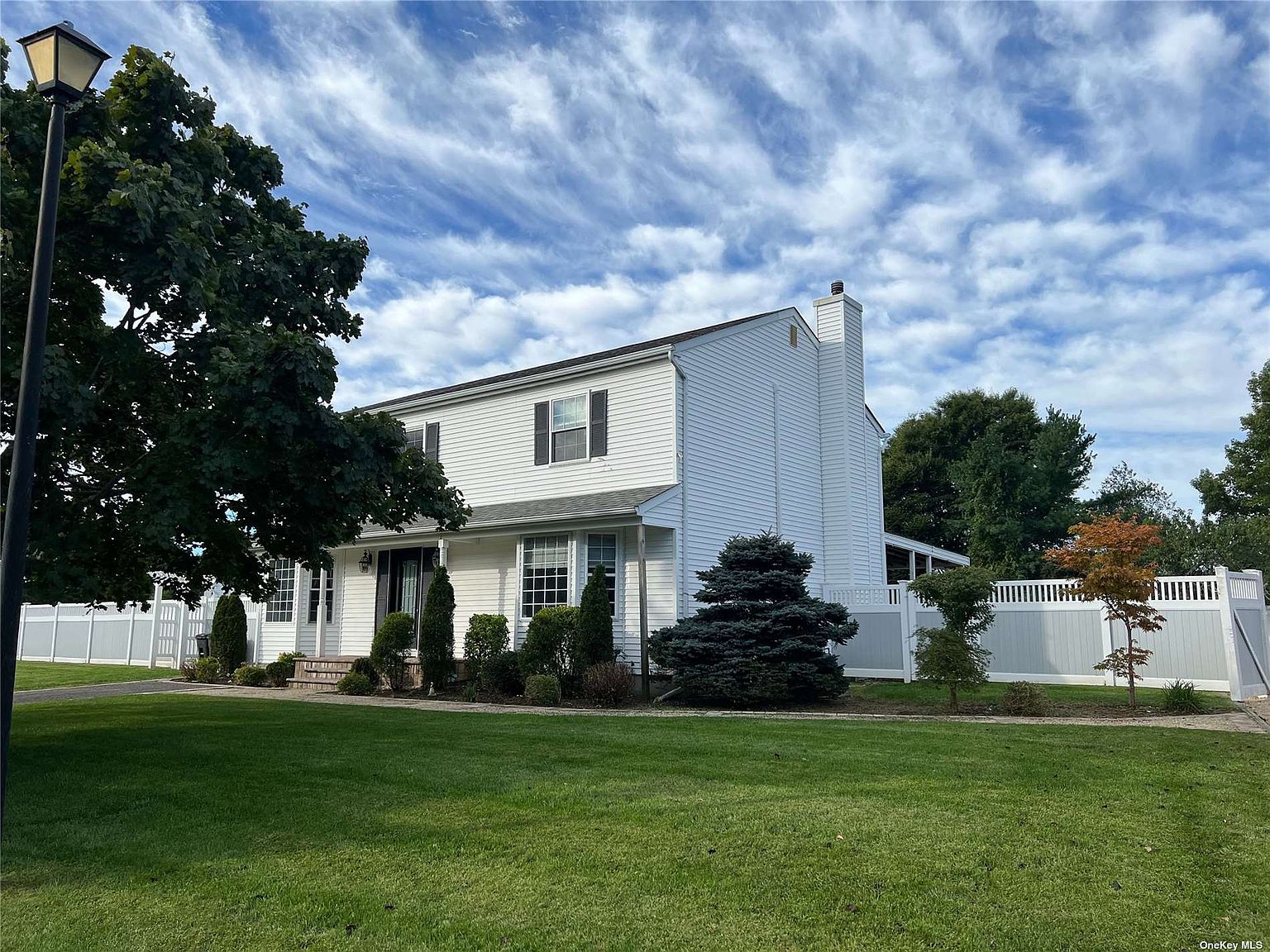 55 Meadow Court, Manorville, NY 11949 Zillow