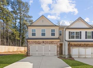 5611 Chickory Dr, Flowery Branch, GA 30542