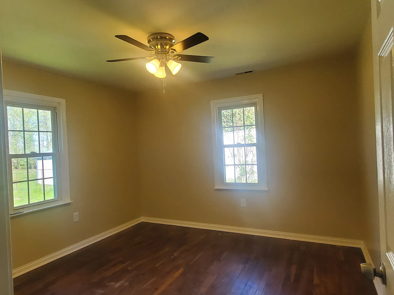 2 bed, 880 sqft, $1,700 — Photo 4