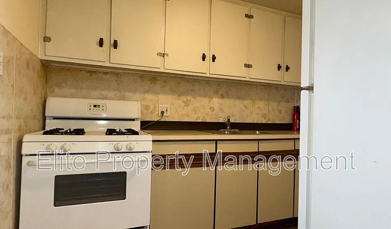 2727 Santa Fe Dr #2 — Photo 4