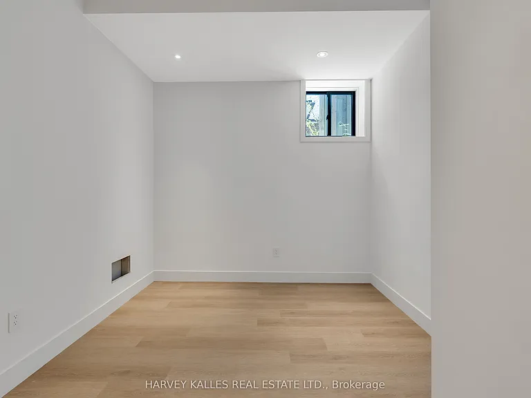 172 Cameron Ave — Photo 35