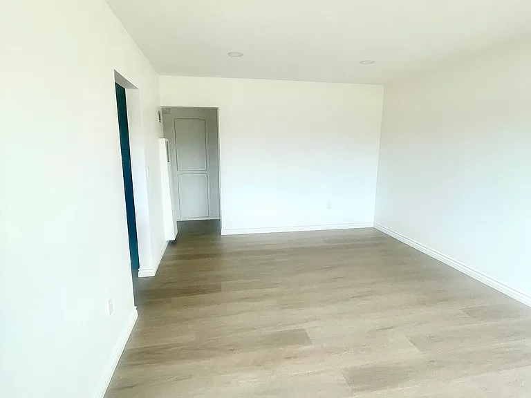 1154 Gould St #A — Photo 2