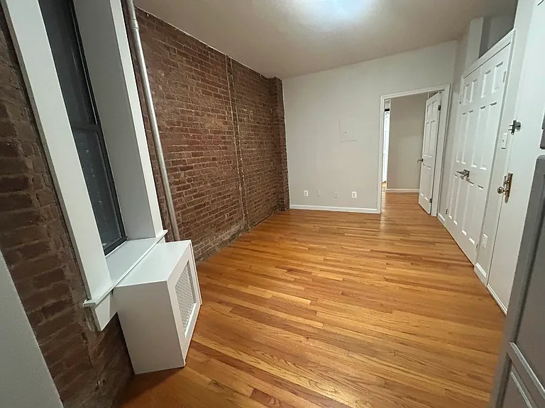 530 E 83rd St #1E — Photo 7