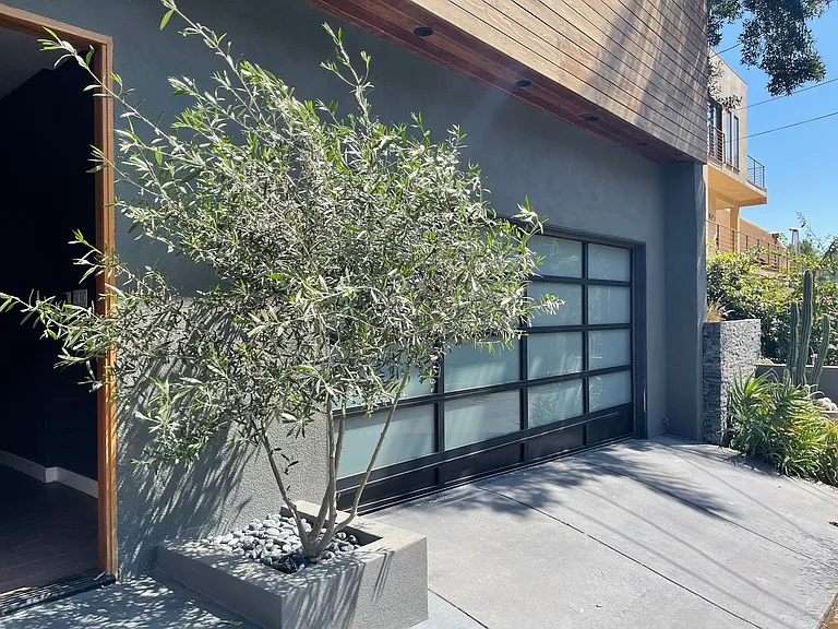 1854 Franklin Canyon Dr — Photo 7
