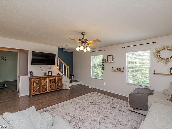 5th image of 775 Heath Ln