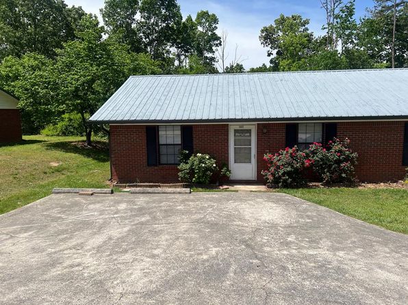 1882 S Boyd Dr