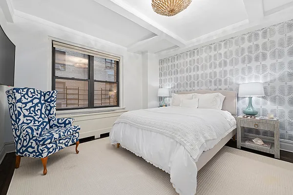 Rented by Douglas Elliman | media 17