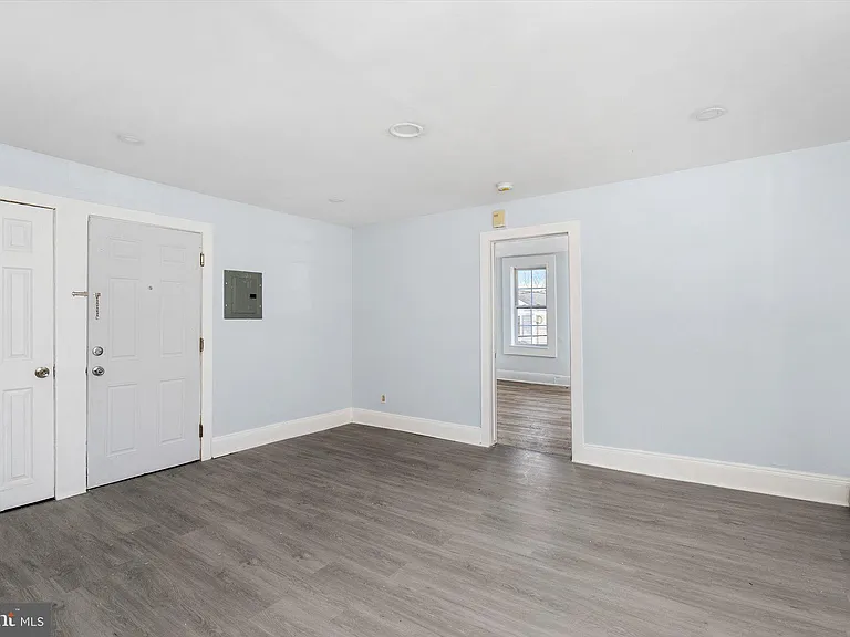 10 Lytle St #3 — Photo 8