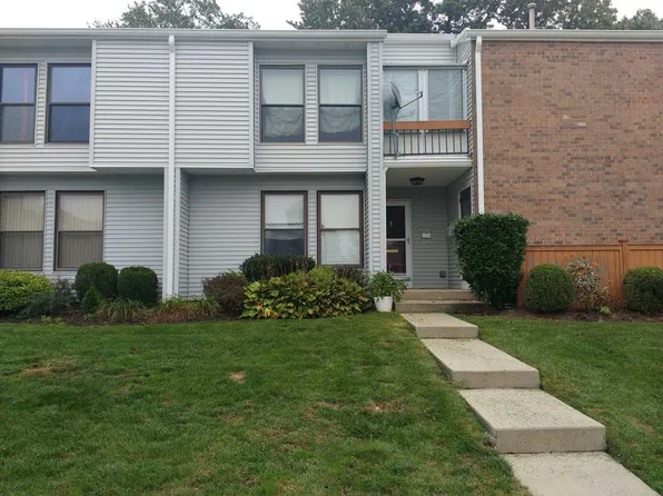 8B Twin Rivers Dr #803, East Windsor, NJ 08520