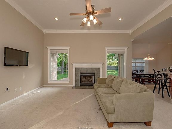 4th image of 3711 Bridle Trails Ct