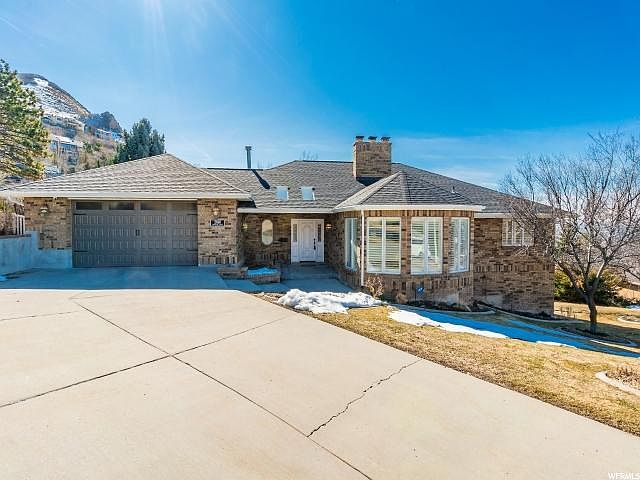 1st image of 2690 E Comanche Dr