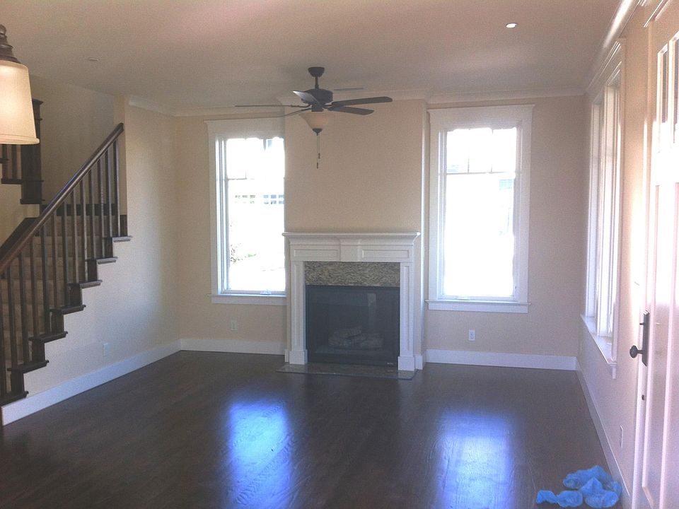 2nd image of 862 W Spain St