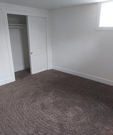 2nd image of 1538 W Hayes Ave