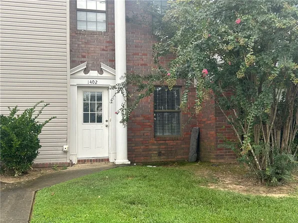 1402 University Dr, Russellville, AR 72801
