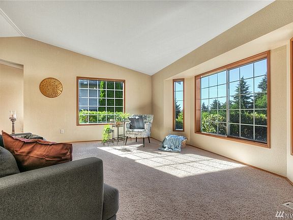 5th image of 5523 Lakeland Hills Way SE