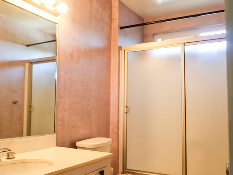 842 W Oliver St — Photo 10