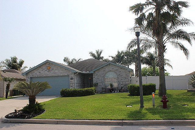 1st image of 29 Lakewood Dr