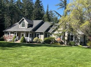 490 S Camano Ridge Rd, Camano Island, WA 98282
