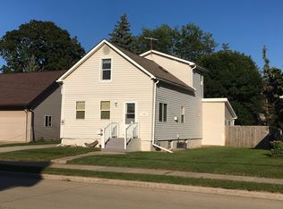 1506 Spruce St, Oshkosh, WI 54901