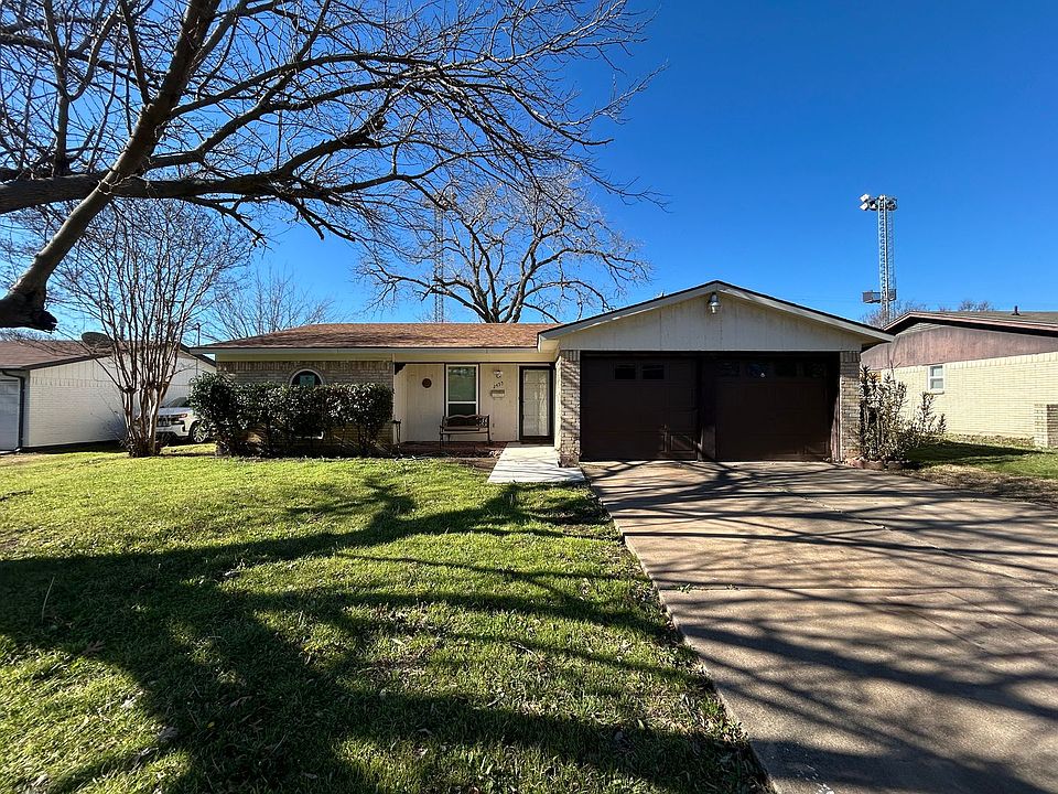 1st image of 2455 Denbury Dr
