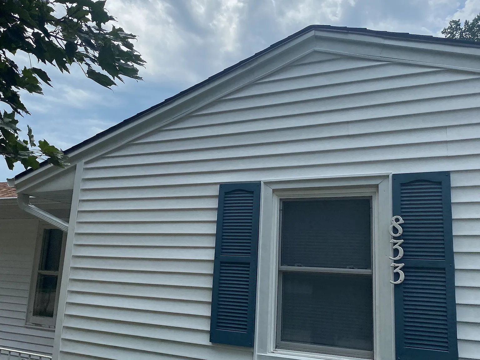 2 bed, $1,100 — Photo 3