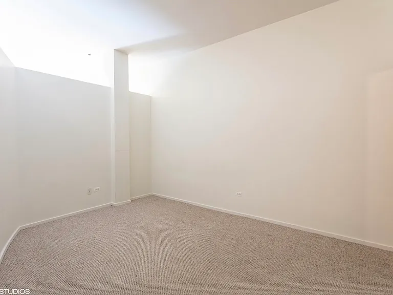 130 S Canal St #722 — Photo 6
