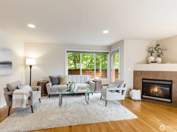 11209 Greenwood Avenue N #A, Seattle, WA 98133