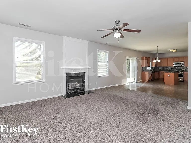 943 Mill Creek Ave — Photo 6