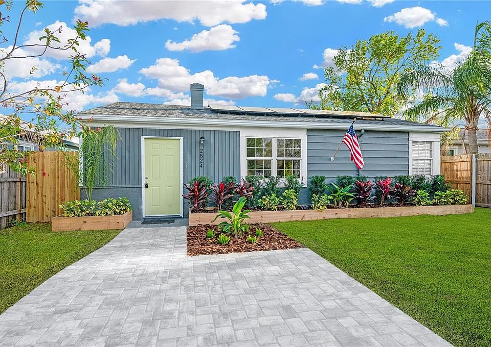 1st image of 2824 41ST AVENUE N