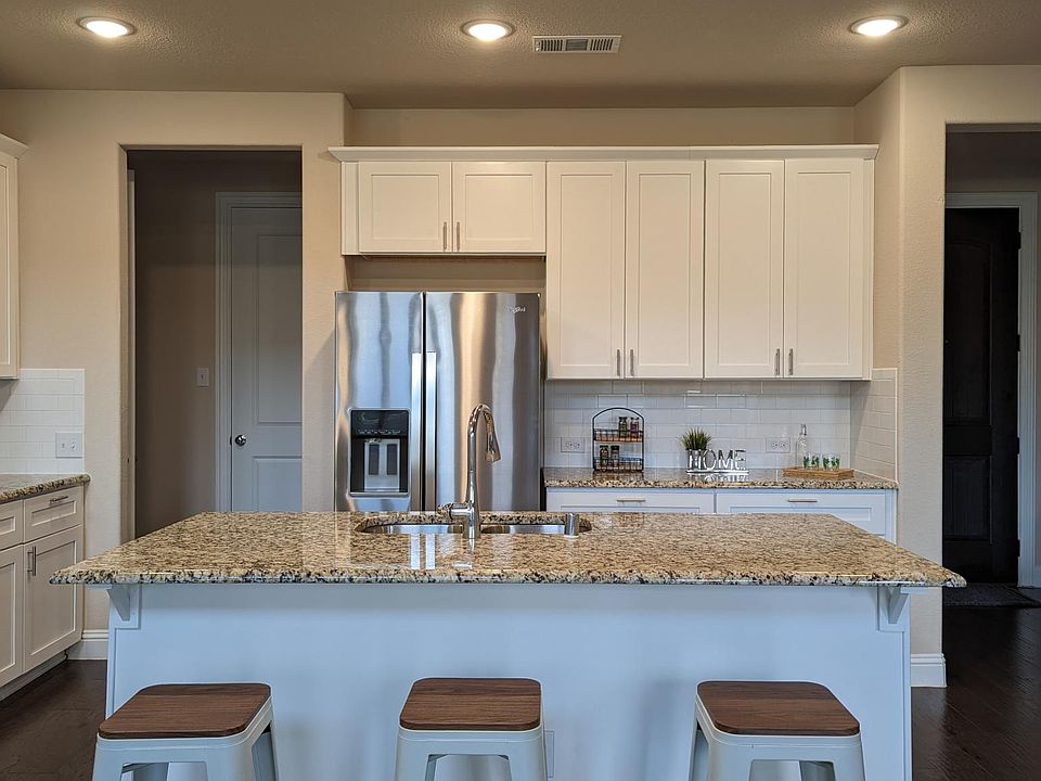 1st image of 4504 Titus Cir