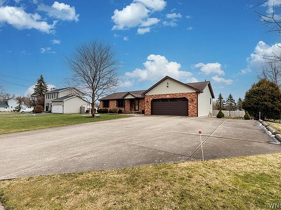 2nd image of 3095 Stony Point Rd