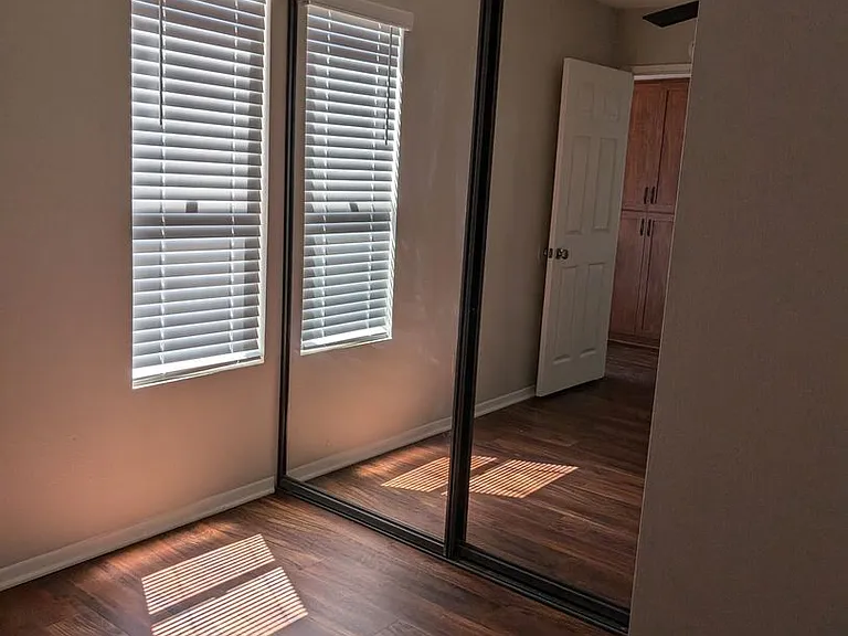 4957 Del Monte Ave — Photo 10