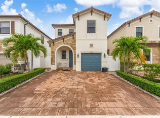 10964 W 35th Ln, Hialeah, FL 33018