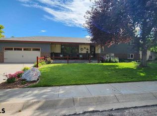 1665 Yucca Dr, Gering, NE 69341