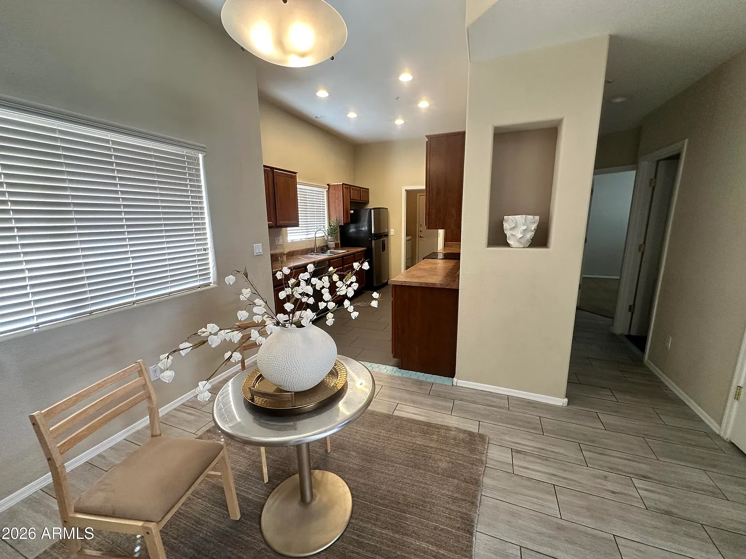 3 bed, 4.0 bath, 1625 sqft, $1,975 — Photo 4