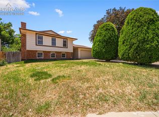 7 Emperor Ct, Pueblo, CO 81005