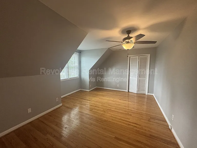 3288 Regalwoods Dr — Photo 15