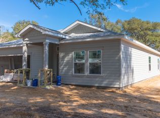 1563 Hickory St, Niceville, FL 32578