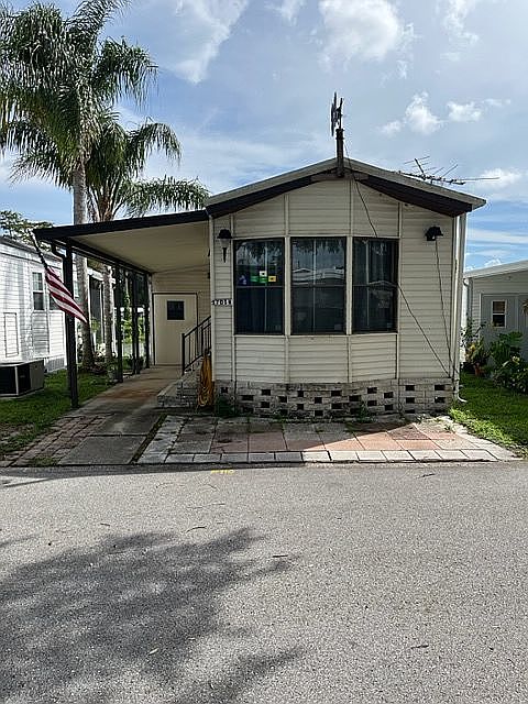 1st image of 17058 Silver Shores Ln